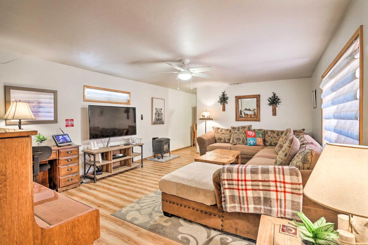 Big Bear Cabin With Deck And Hot Tub, Near Resorts! Big Bear Lake Esterno foto